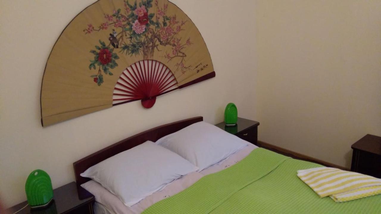 Hostel 48A Тбилиси Экстерьер фото